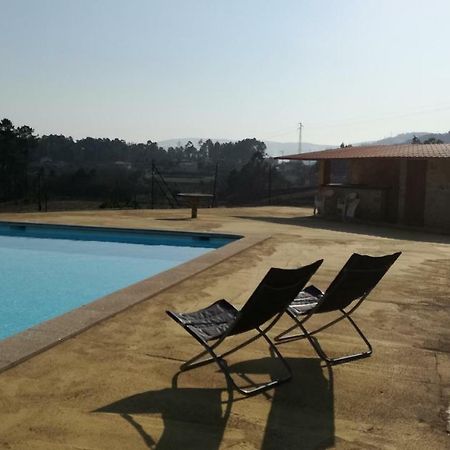 Casa Na Quinta De Valinhas Apartment Vitorino dos Piães Exterior foto