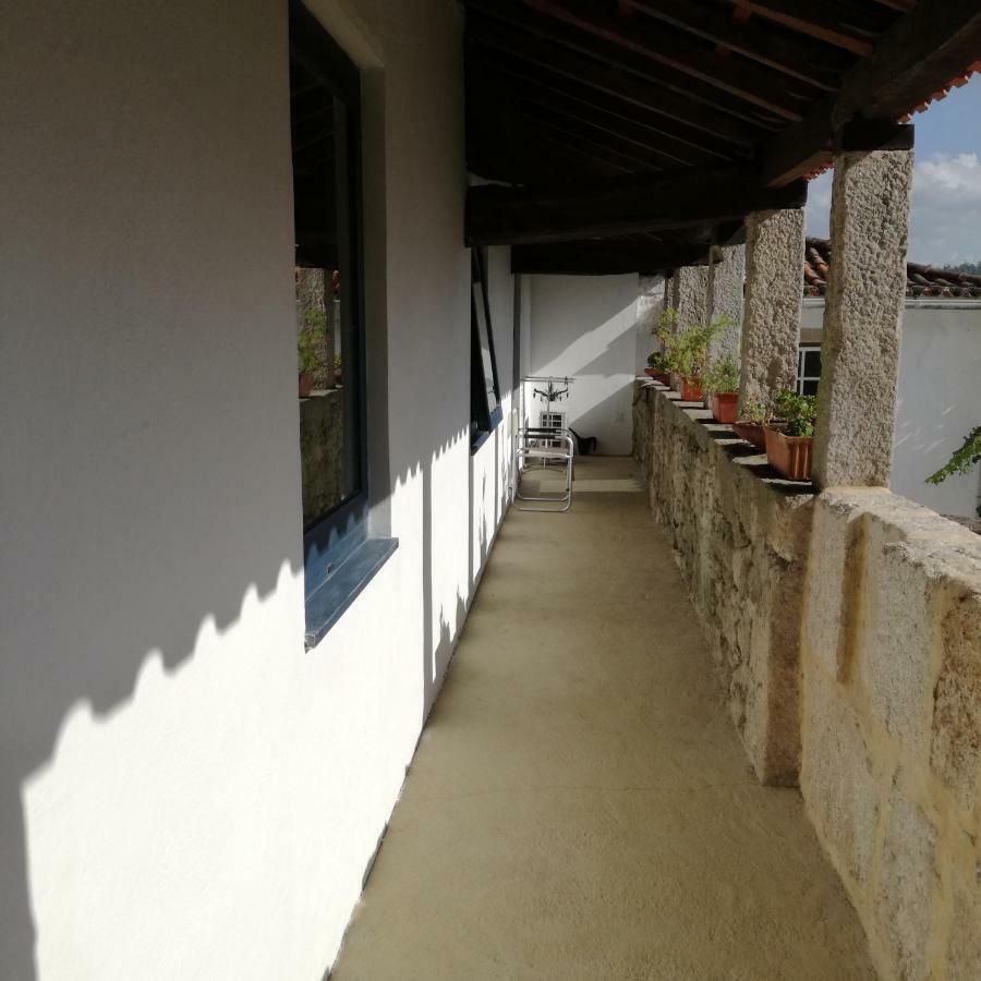Casa Na Quinta De Valinhas Apartment Vitorino dos Piães Exterior foto